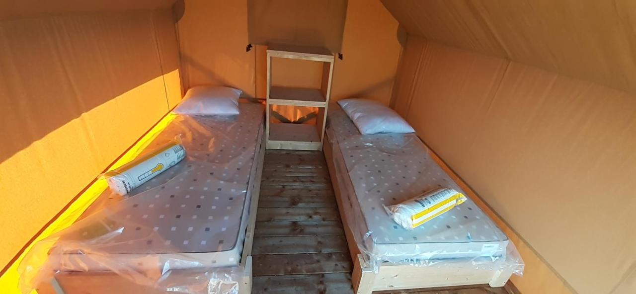 Tente Cabane Du Camping Hautoreille Bannes  Екстер'єр фото